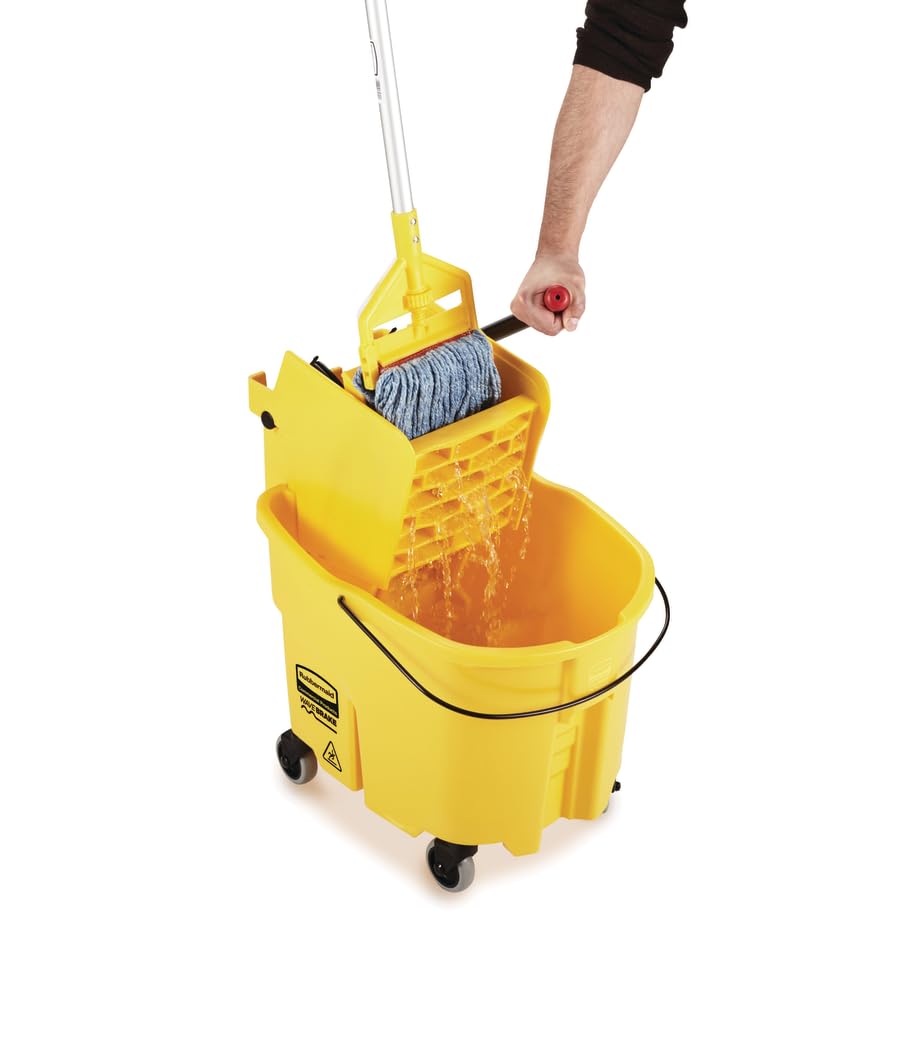 Rubbermaid 35QT Mopbucket and Wringer Combo